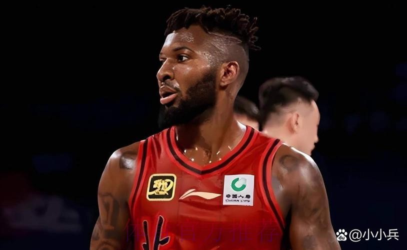 陈盈骏全场出战31分钟，9中6得到17分4板4助攻1抢断